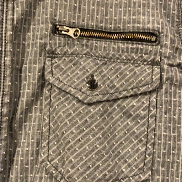 INC button down - Picture 3 of 3